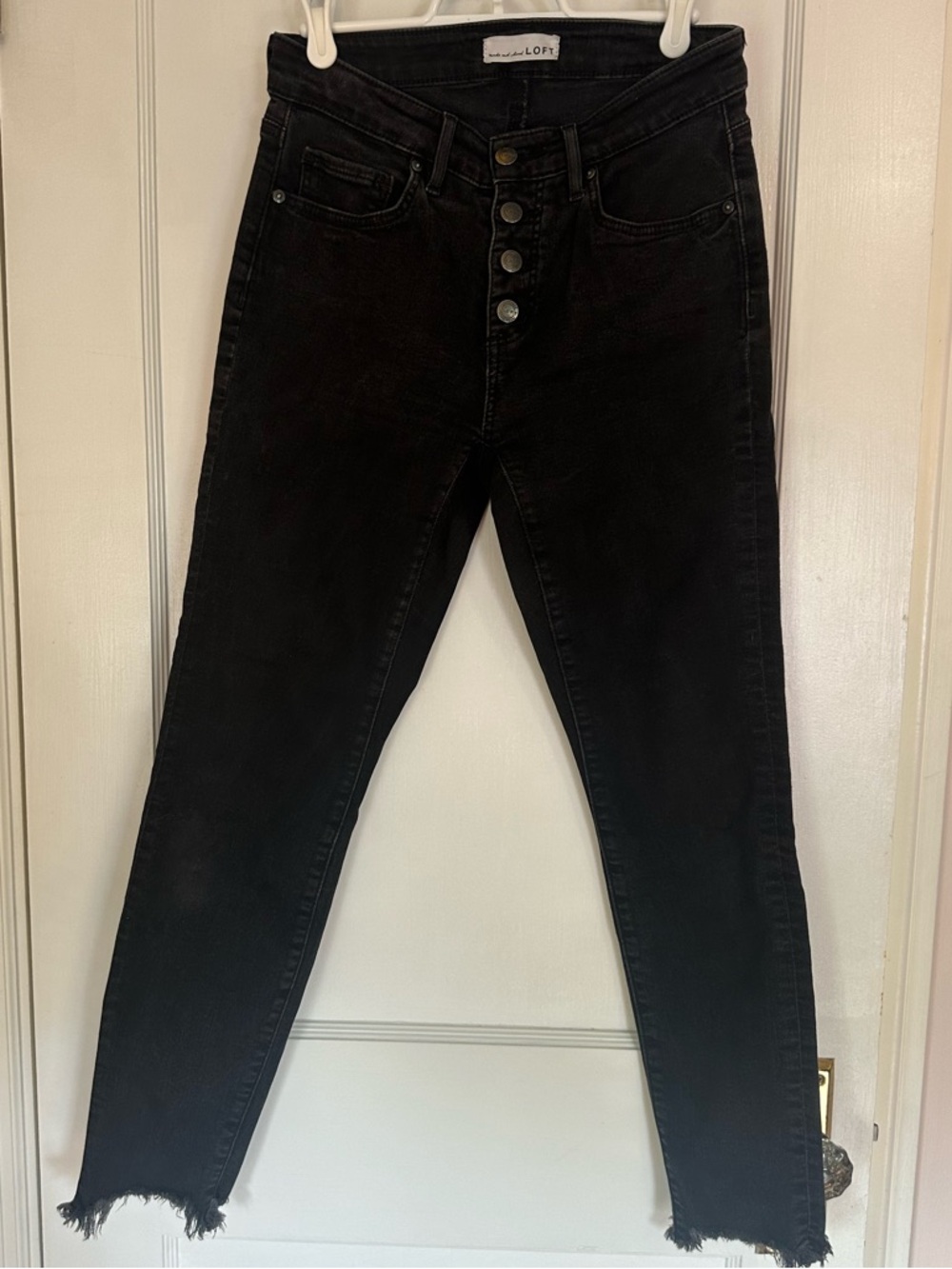 Ann Taylor LOFT High-Rise Black Button-Fly Curvy Skinny Jeans